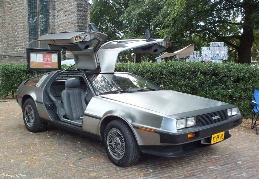 DMC DELOREAN