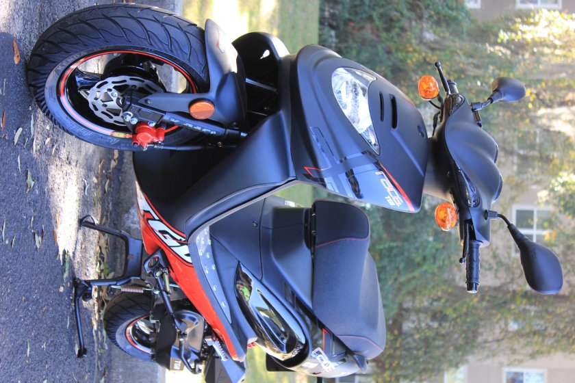 Скутер Кинетик 50