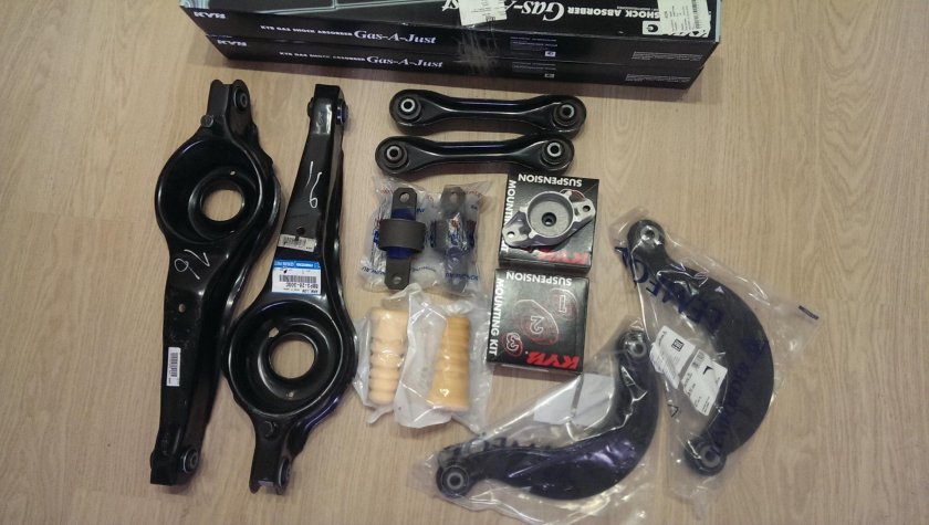 Комплект рычагов задней подвески Мазда 3