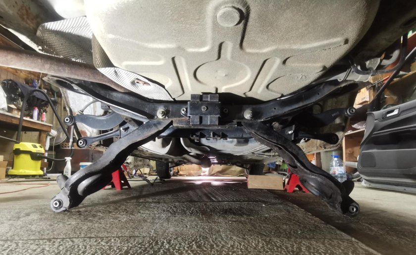 Подвеска Мазда Аксела