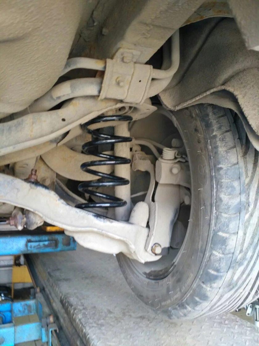 Задняя пружина Мазда 6