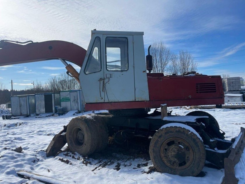 Эо 3323 экскаватор