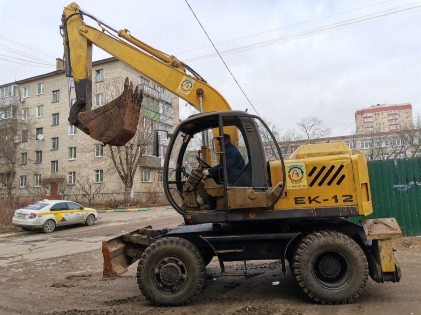 Экскаватор колесный ЕК-12