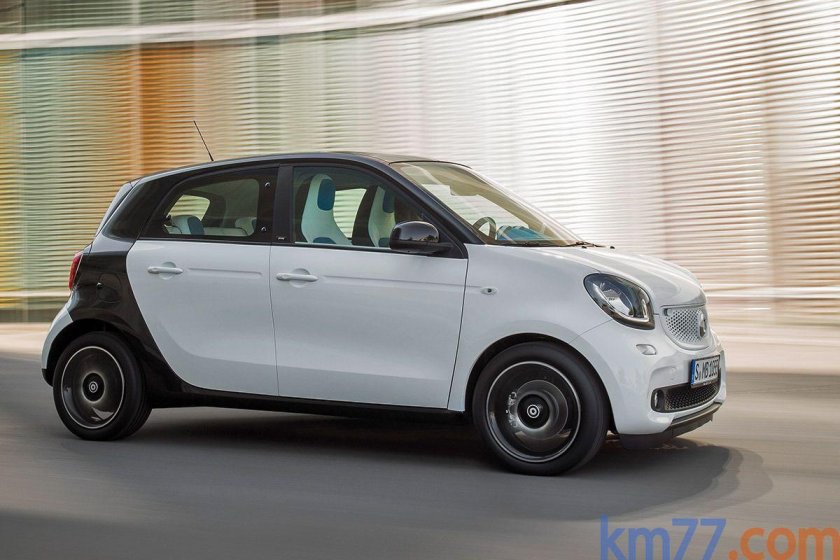 Машина Smart Forfour