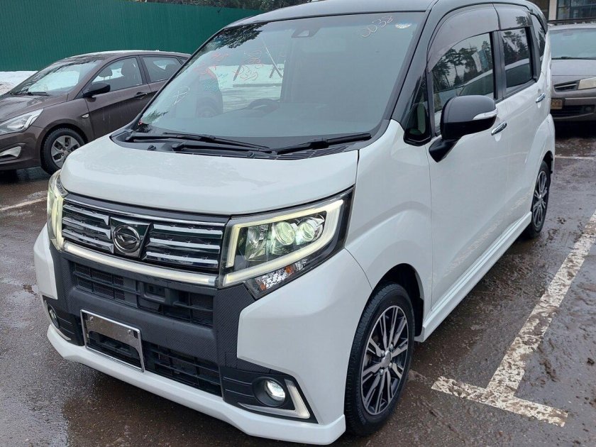 Daihatsu move 2016