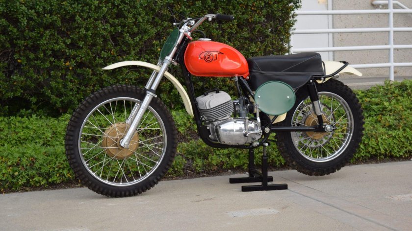 Мотоцикл cz 250