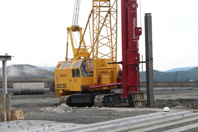 Гусеничный кран РДК-250