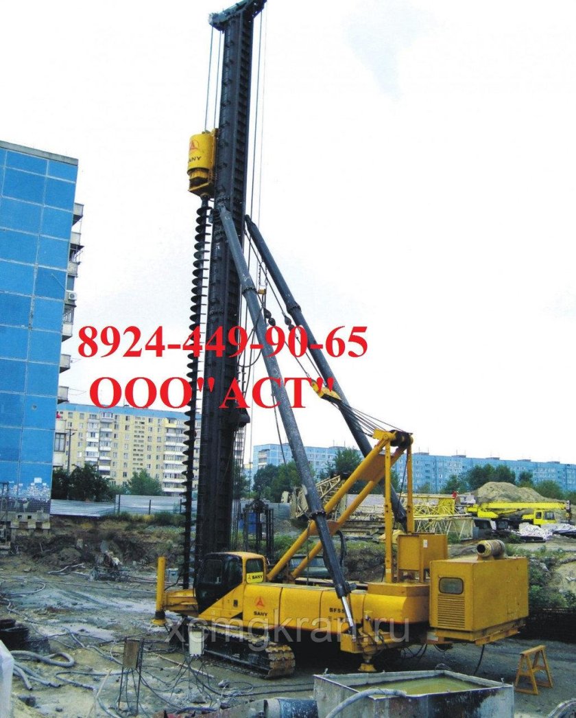 Копер для забивки свай машина