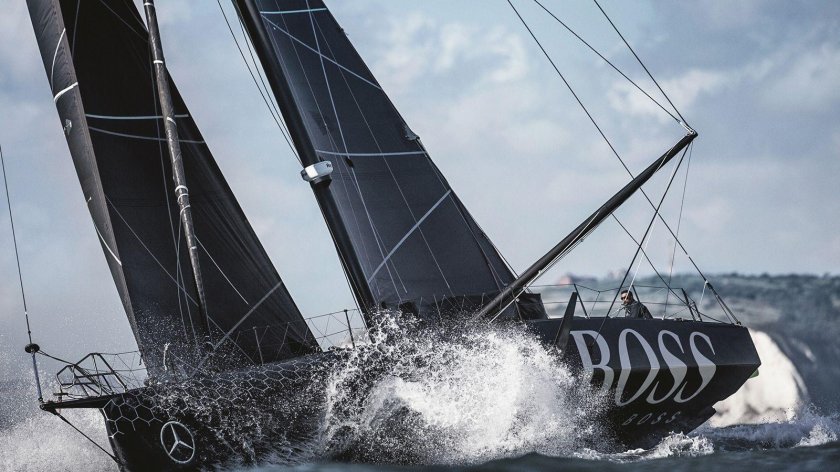 Парусная яхта Хуго босс