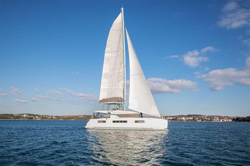 Катамаран lagoon 67