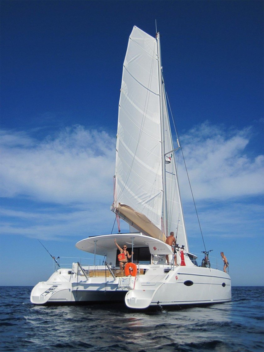 Парусный катамаран sc44