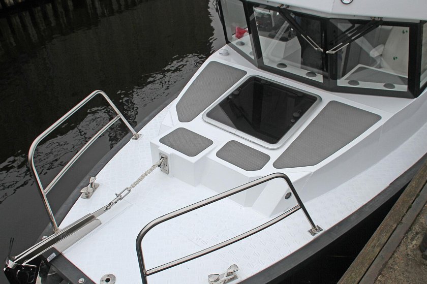 Катер лодка