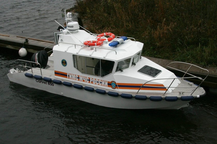 Корвет 850 катер
