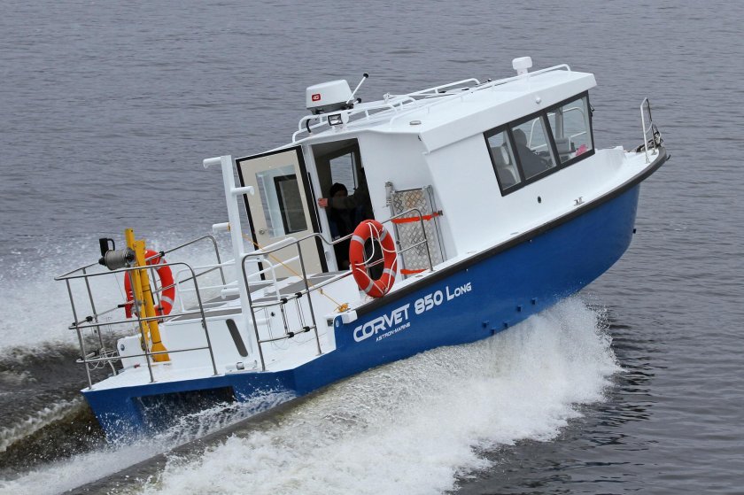 Катер корвет 850.гимс
