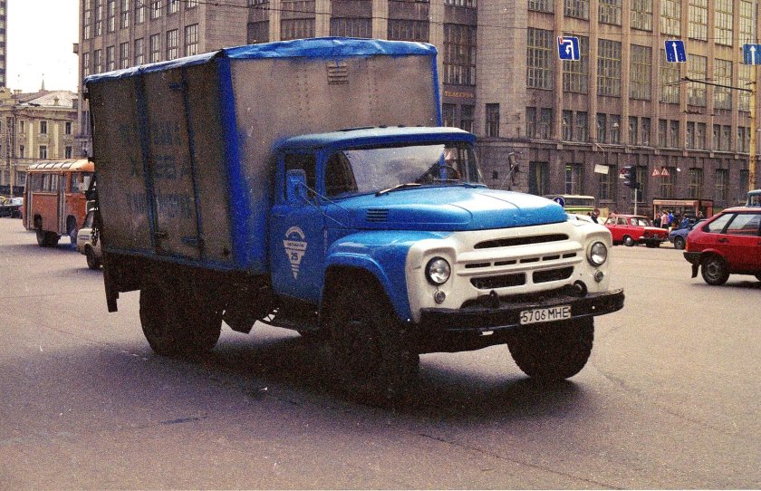 ЗИЛ 130 хлебовозка