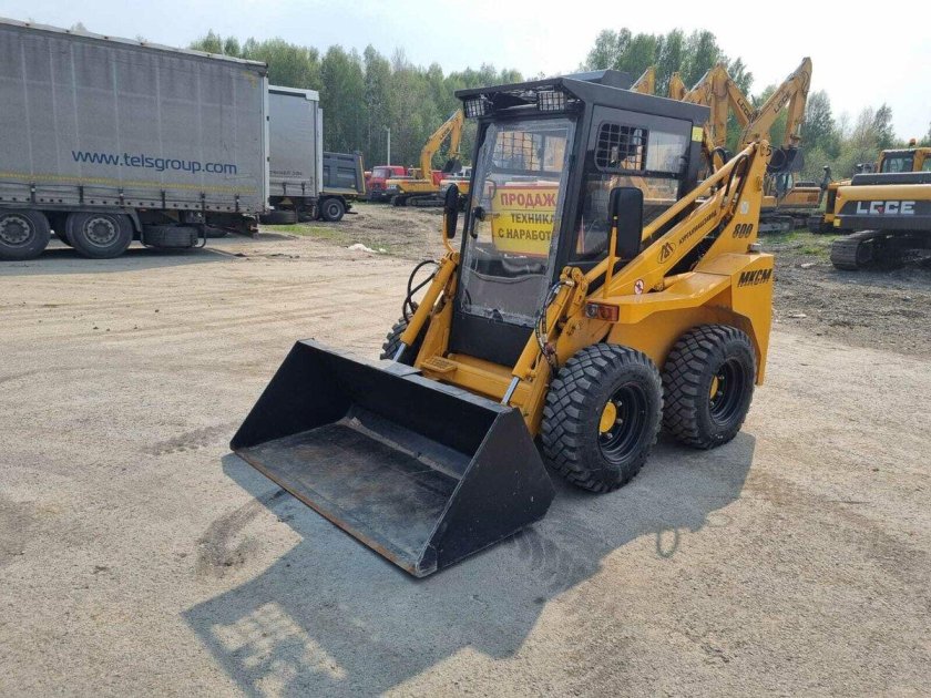 Мини-погрузчик ант (Ant) 1000.01 (Kubota)