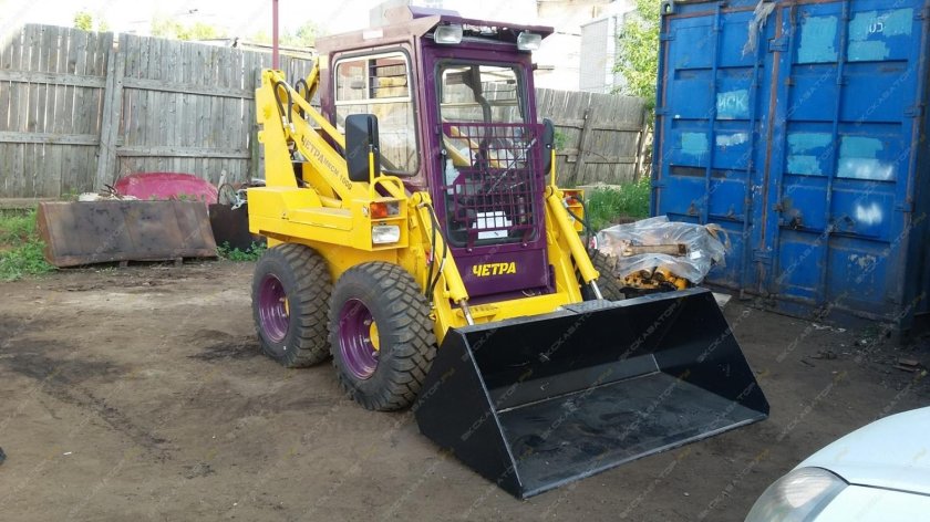 Мини погрузчик ЧЕТРА МКСМ 1000а