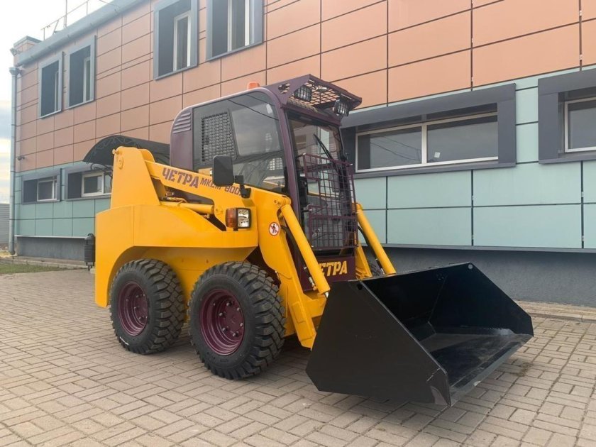 Мини-погрузчик ЧЕТРА МКСМ-800а-1