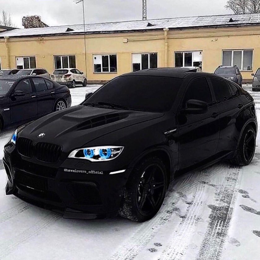 БМВ x6m черная матовая