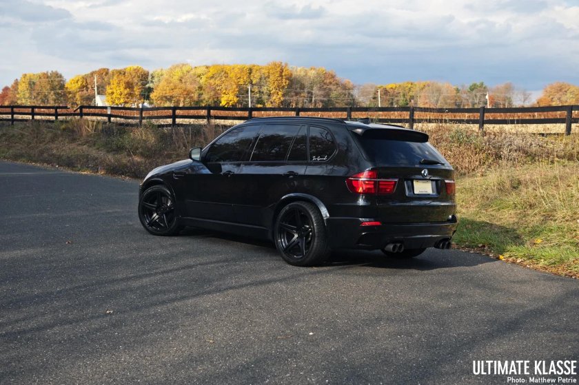 БМВ х5 е70 черный тонированный