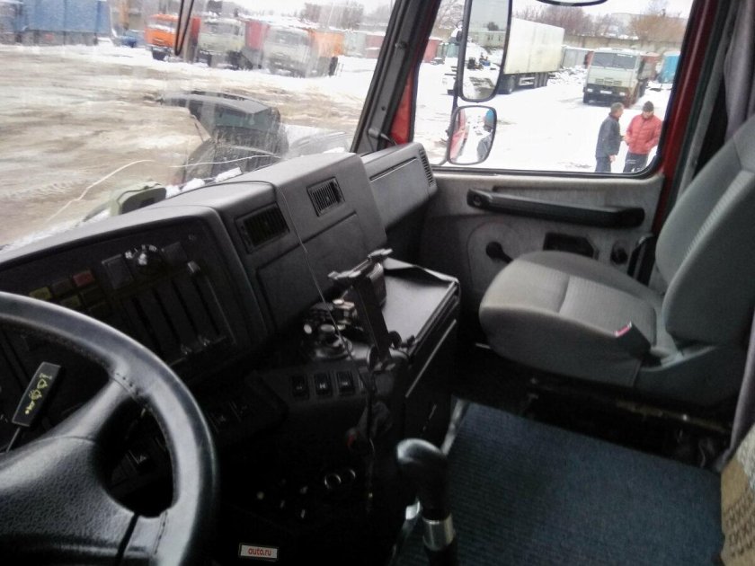 МАЗ-ман 747559 салон