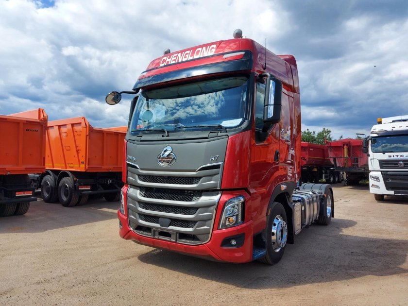 Фотон тягач