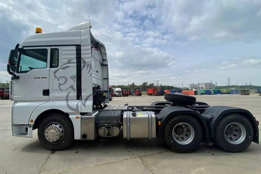 Седельный тягач Sitrak c7h Max