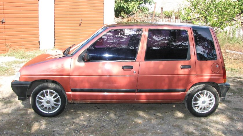 Машина Daewoo Tico DX