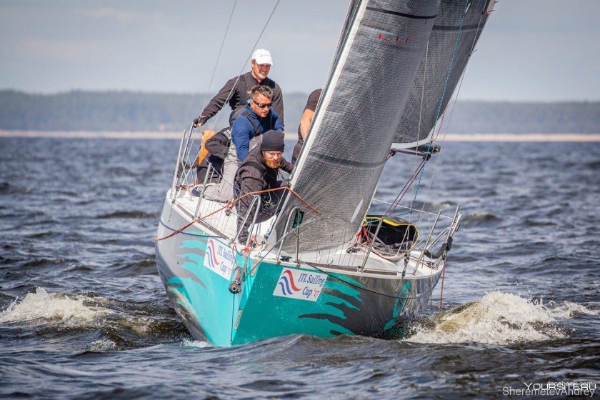 Парусная яхта Четвертьтонник