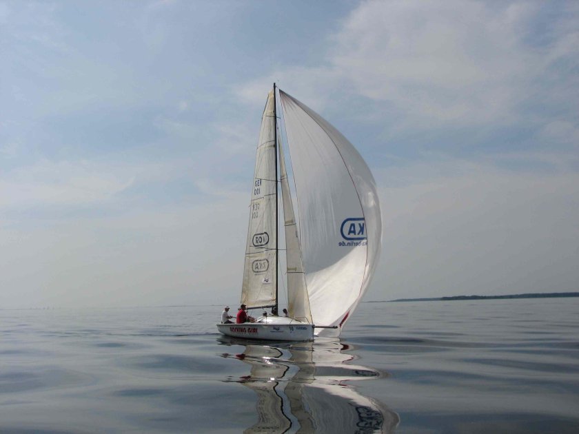 Парусная яхта Четвертьтонник