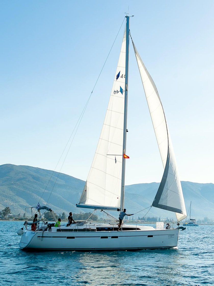 Яхта Конрад 25