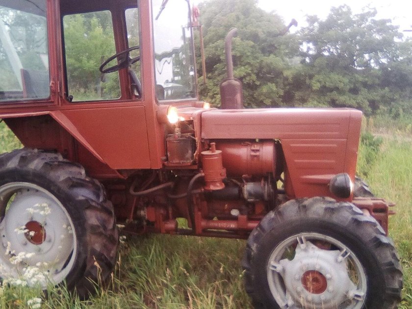 Трактор ЛТЗ т25