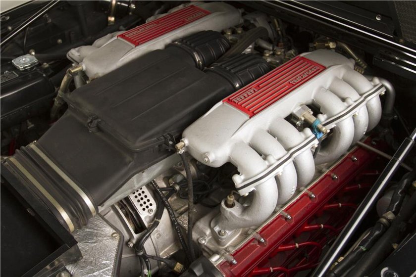 Феррари Тестаросса мотор