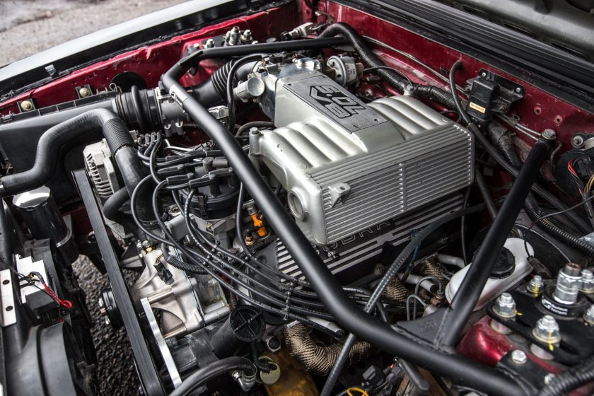 Форд Мустанг мотор