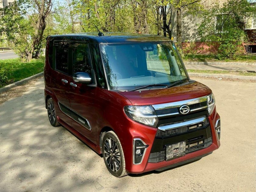 Дайхатсу танто custom