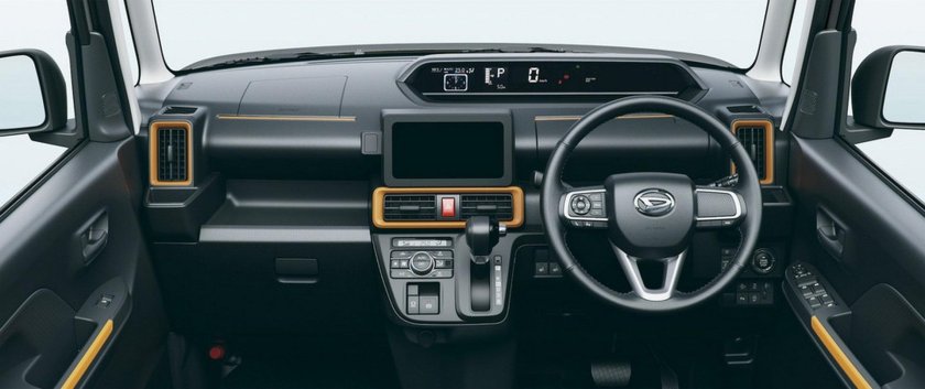 Daihatsu tanto салон