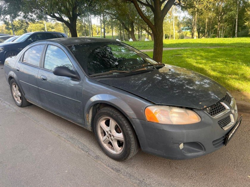 Dodge stratus 2 4