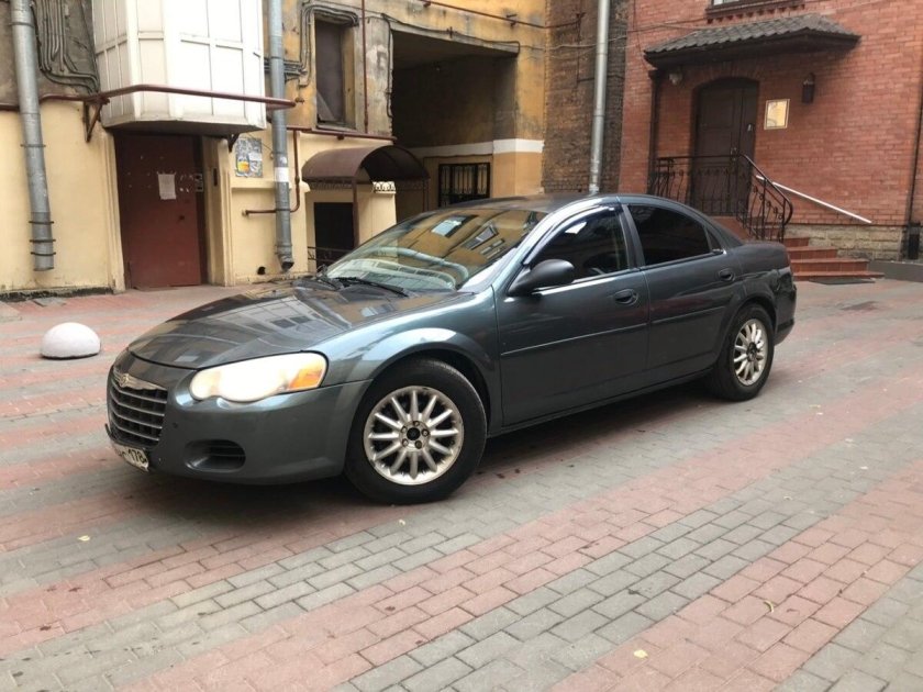 Dodge Stratus седан II 2.4