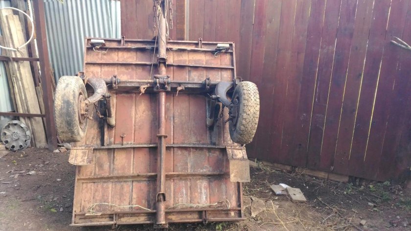 Прицеп СМЗ 8129 ступица