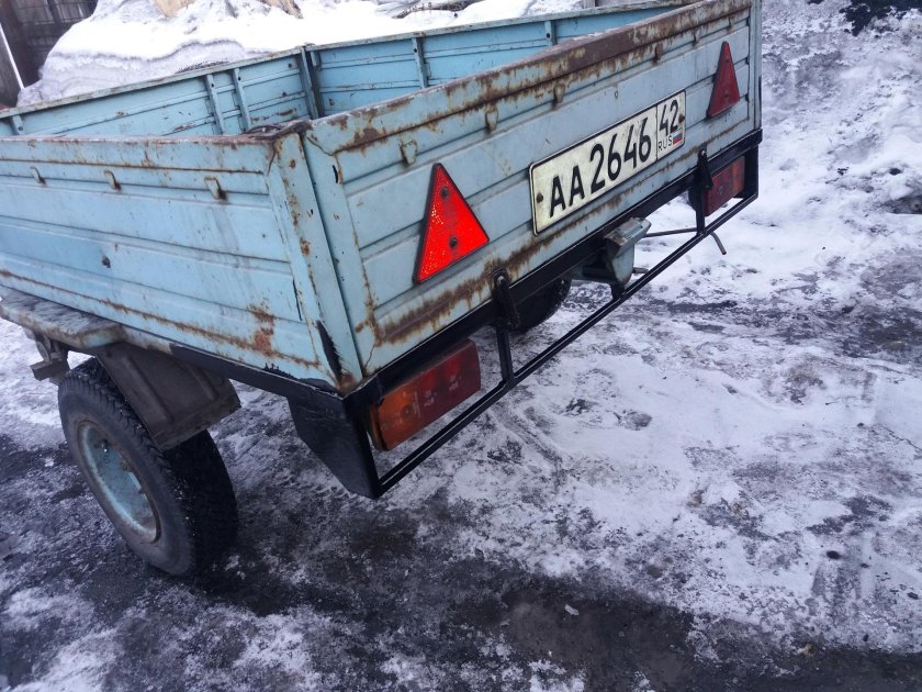 Прицеп НЛМК 8129