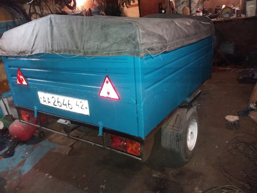 Прицеп НЛМК 8129