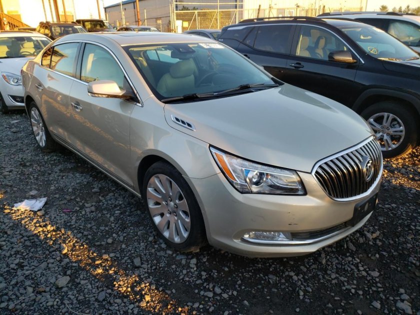 "Buick" "Lacrosse" "2015" y