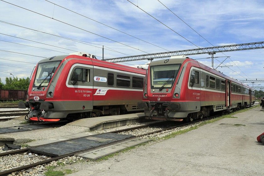 Дизель поезд Сербия