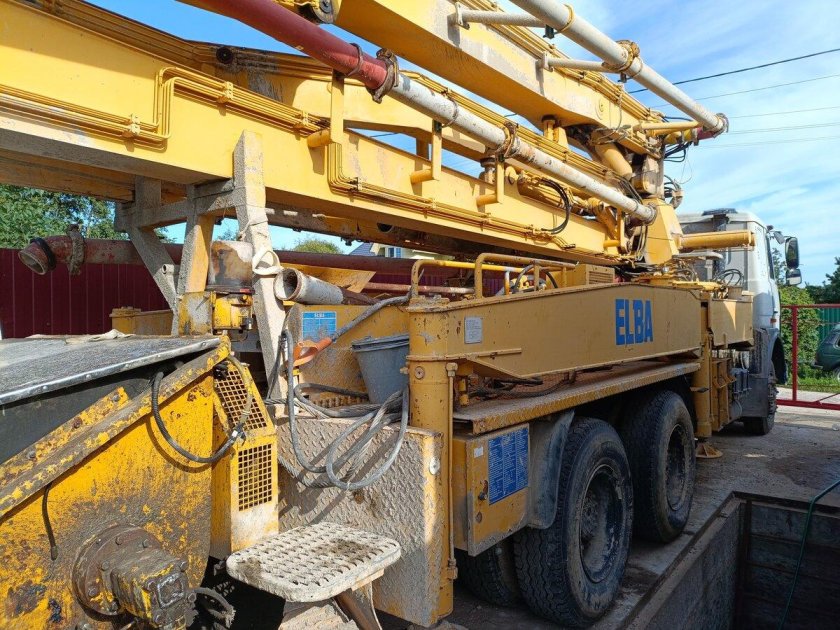 Автобетононасос путцмайстер 36 метров