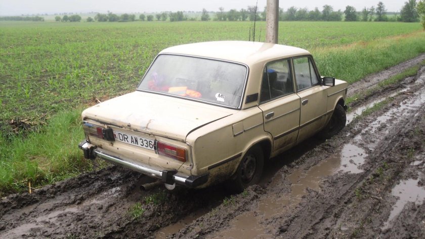 ВАЗ 2106 по грязи