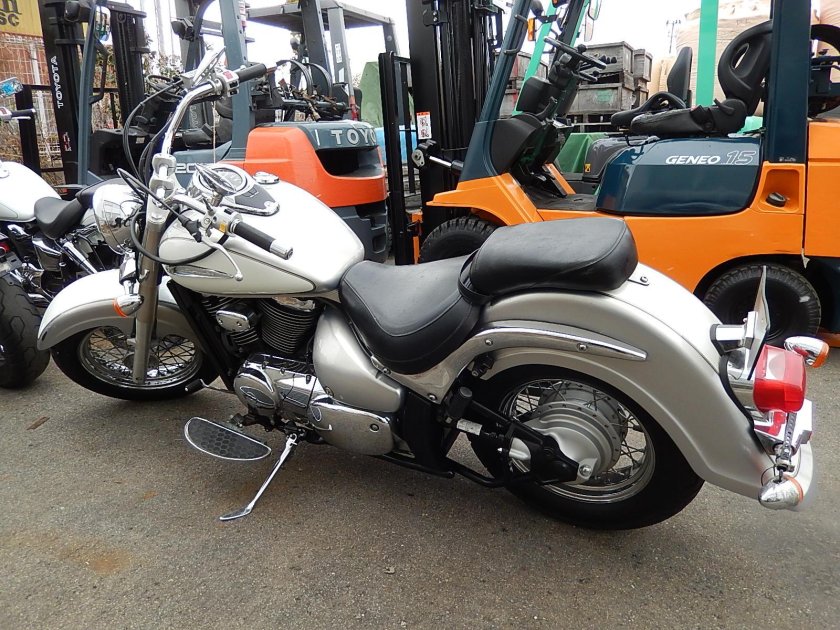 Suzuki Intruder 400