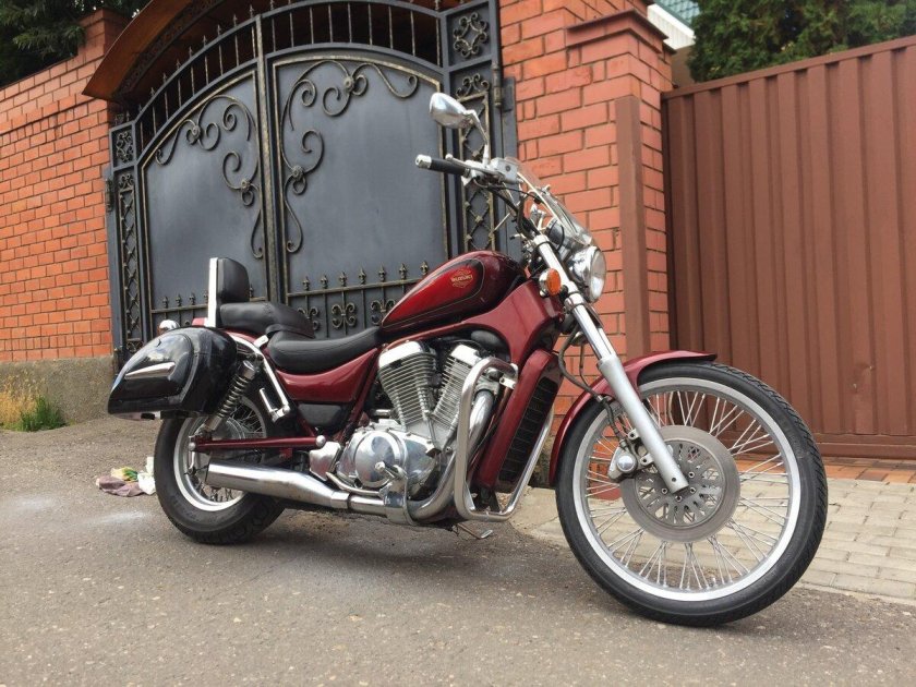 Suzuki intruder vs 400