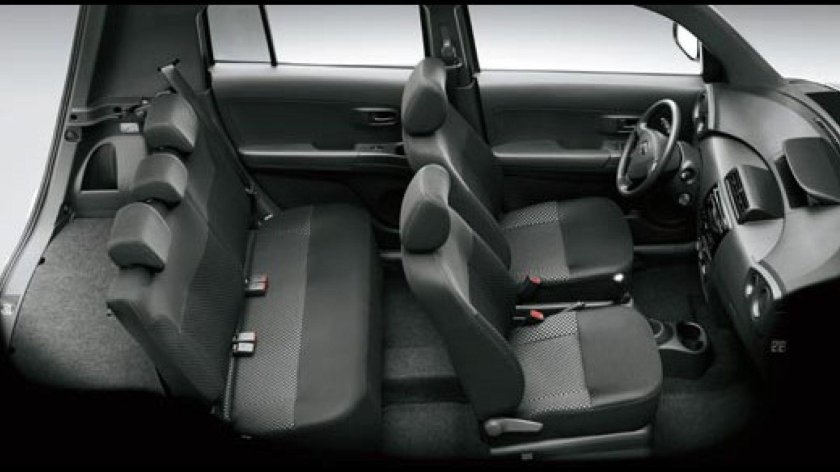 Дайхатсу Териос 2 салон