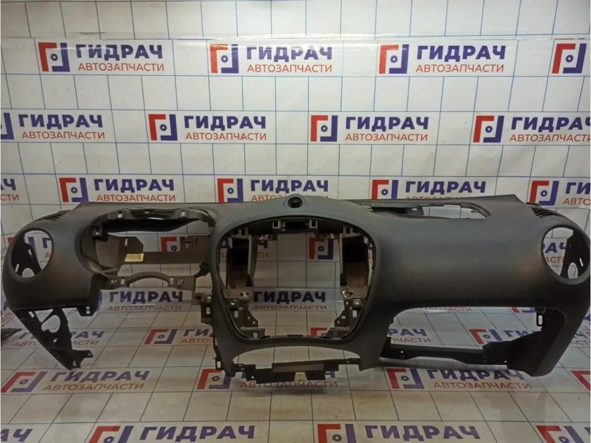 Передняя панель салона