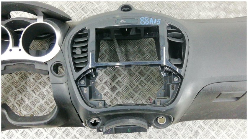 Панель приборов Juke Тюмени